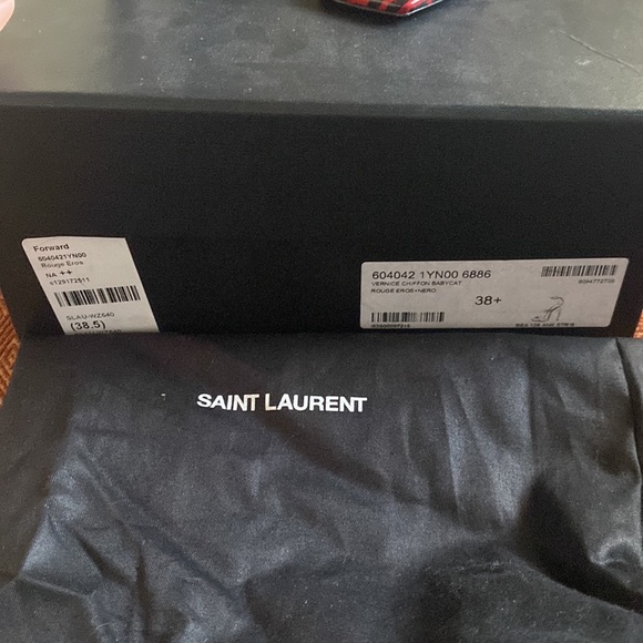 Yves Saint Laurent red Vernice chiffon babycat heels size 38 - Picture 3 of 5